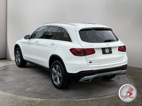 Used 2022 Mercedes-Benz GLC 300 4MATIC w/ Multimedia Package Lite image 5