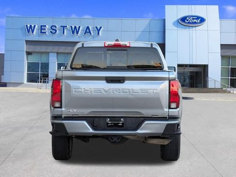 Used 2023 Chevrolet Colorado LT w/ LT Convenience Package RWD image 4