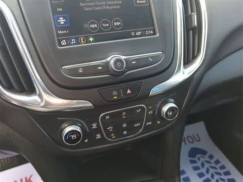 Used 2022 Chevrolet Equinox LT image 17