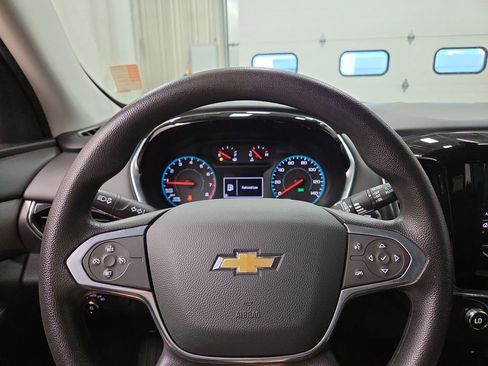 Used 2020 Chevrolet Traverse LS AWD/4WD image 21