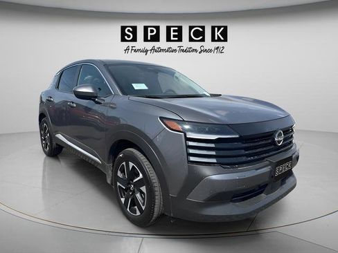 Used 2025 Nissan Kicks SV w/ Charging Package AWD/4WD image 1