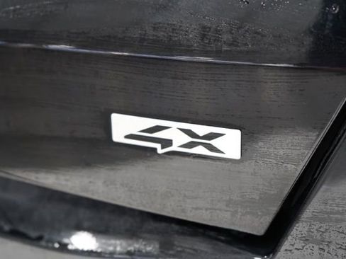 Used 2024 Kia Sorento S image 12