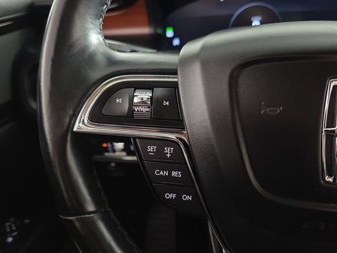 Used 2022 Lincoln Nautilus Reserve AWD/4WD image 15