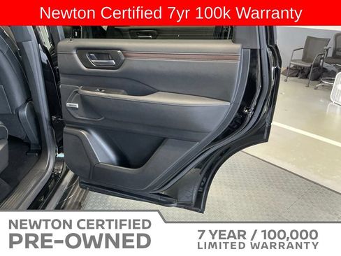 Used 2025 Nissan Armada SL w/ Captain's Chari Seat Package RWD image 66