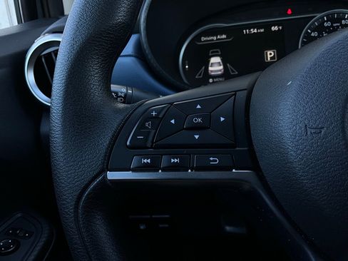 Used 2025 Nissan Versa SV image 28