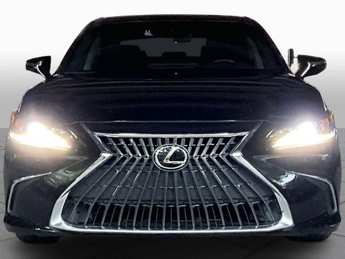 Used 2024 Lexus ES 350 w/ Accessory Package (Z1) FWD image 3