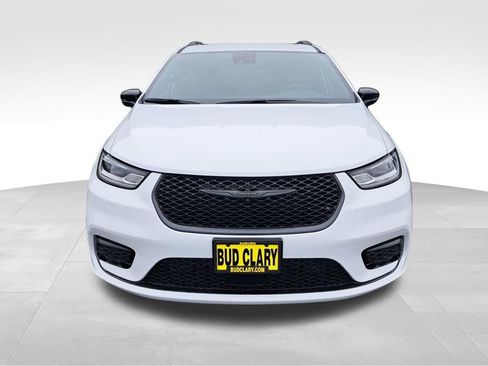 New 2026 Chrysler Pacifica Select w/ S Appearance Package FWD image 9