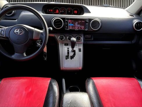 Used 2015 Scion xB image 15