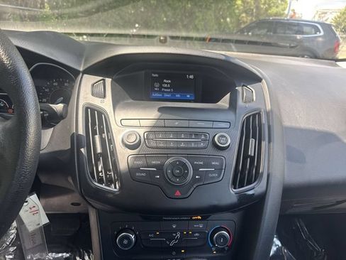 Used 2018 Ford Focus S FWD image 20