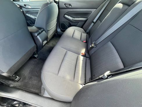Used 2025 Nissan Altima 2.5 SV FWD image 22