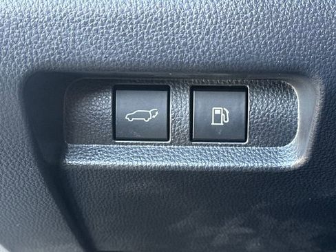 Used 2025 Toyota Crown Signia image 20