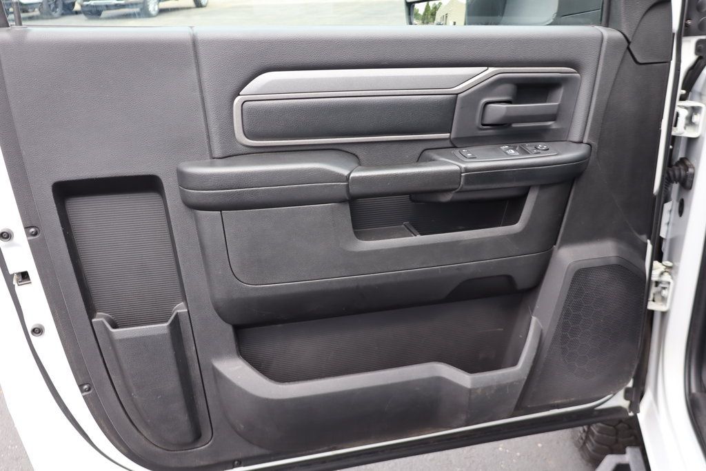 Used 2021 RAM 3500 Tradesman w/ Chrome Appearance Group RWD image 27