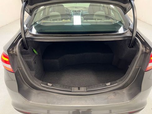 Used 2018 Ford Fusion S image 26