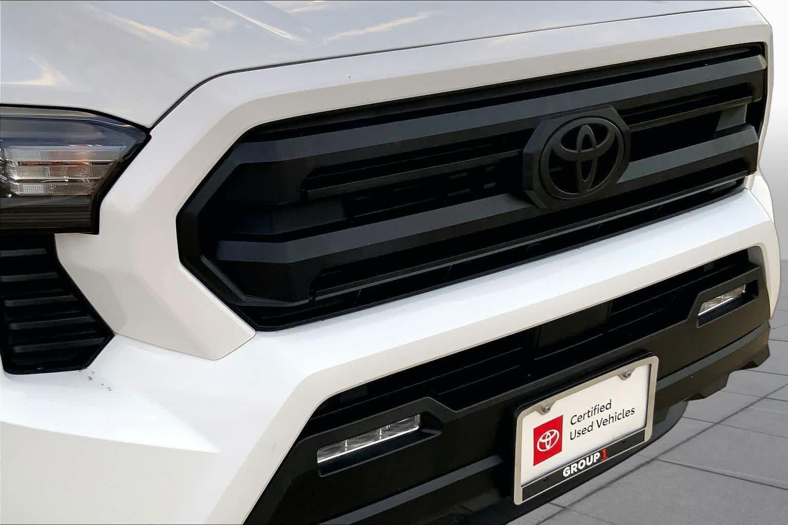 Certified 2026 Toyota Tacoma SR5 AWD/4WD image 29