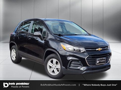Used 2020 Chevrolet Trax LS AWD/4WD image 1
