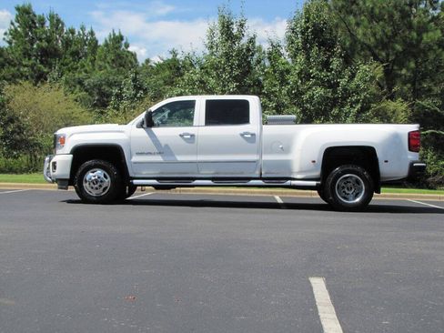 Used 2015 GMC Sierra 3500 Denali AWD/4WD image 5