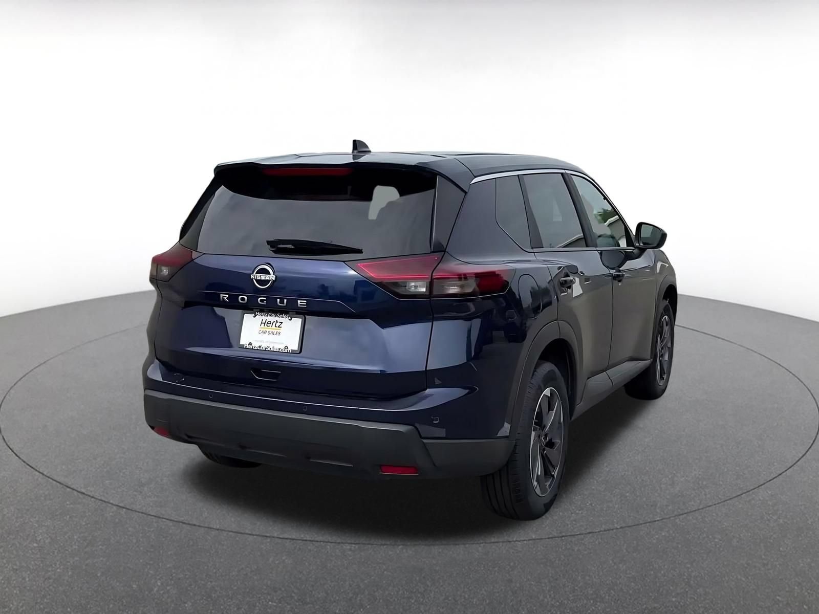Used 2025 Nissan Rogue SV AWD/4WD image 13