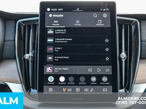 Used 2025 Volvo XC90 B6 Plus image 42