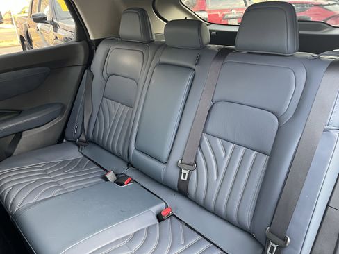 Used 2023 Nissan Ariya image 14