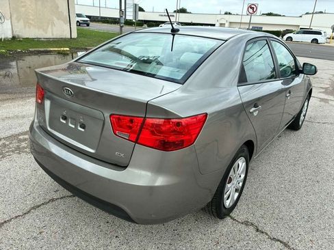 Used 2012 Kia Forte EX image 2