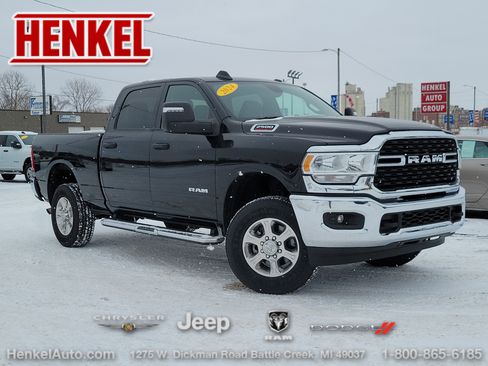 Used 2024 RAM 2500 Big Horn w/ Bed Utility Group image 1