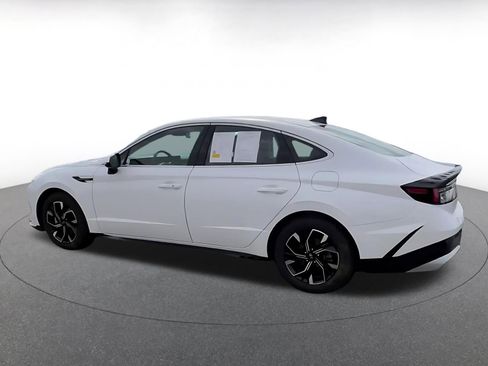 Used 2025 Hyundai Sonata SEL FWD image 10