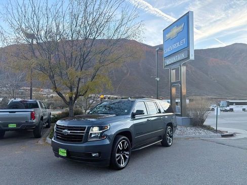 Used 2020 Chevrolet Suburban Premier image 1