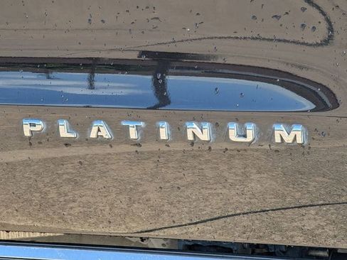 Used 2019 Ford Expedition Platinum RWD image 10
