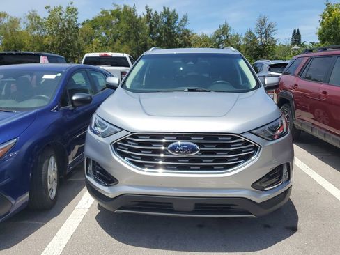 Used 2020 Ford Edge SEL w/ Convenience Package AWD/4WD image 2