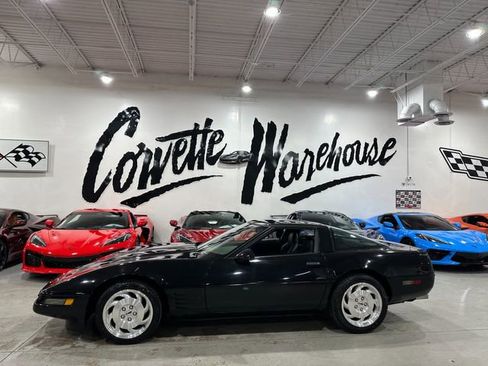 Used 1994 Chevrolet Corvette Coupe RWD image 28