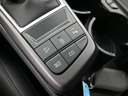 Used 2026 Kia Sportage EX w/ EX Panorama Roof Package FWD image 45