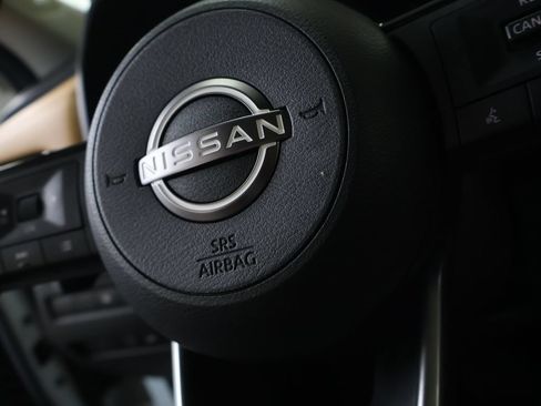 Used 2023 Nissan Rogue Platinum AWD/4WD image 21