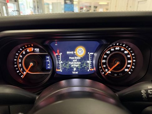 New 2026 Jeep Wrangler Unlimited Rubicon w/ Xtreme 35 Tire Package image 15