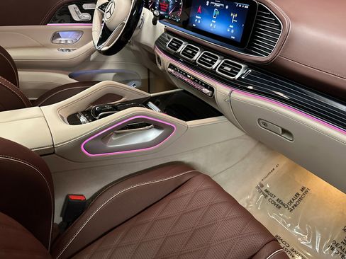 New 2026 Mercedes-Benz Maybach GLS 600 4MATIC image 27