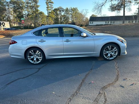Used 2016 INFINITI Q70 3.7 w/ Sport Package image 6
