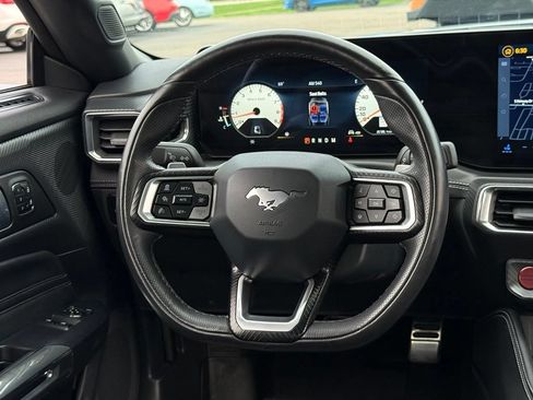Used 2025 Ford Mustang GT Premium RWD image 7