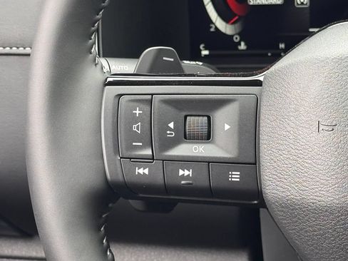 New 2026 Nissan Pathfinder SL FWD image 15