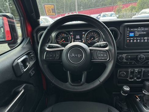 Used 2022 Jeep Gladiator Sport image 24