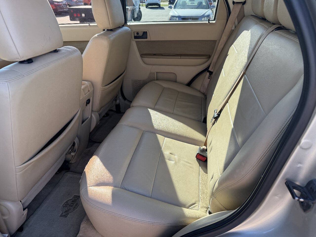 Used 2010 Ford Escape XLT AWD/4WD image 13