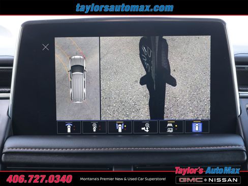 Used 2024 GMC Yukon AT4 w/ Technology Package AWD/4WD image 20