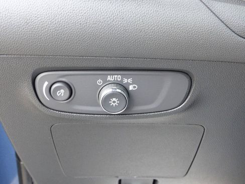 Used 2026 Buick Encore GX Avenir w/ Avenir Technology Package AWD/4WD image 25