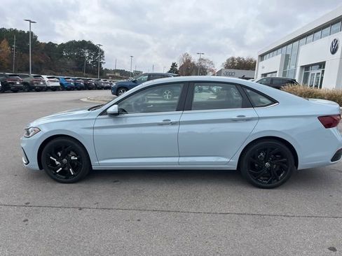 New 2026 Volkswagen Jetta SE FWD image 4
