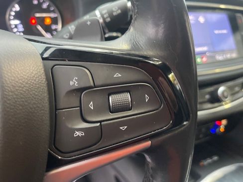 Used 2022 Buick Enclave Premium image 10