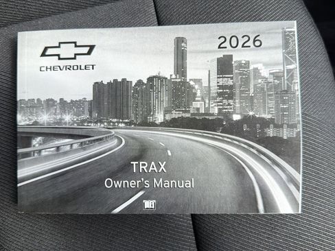 New 2026 Chevrolet Trax RS FWD image 32