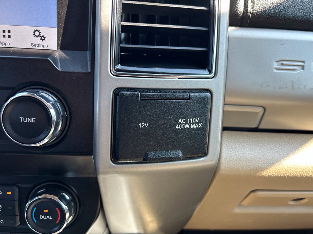 Used 2019 Ford F250 Lariat w/ Lariat Ultimate Package AWD/4WD image 28
