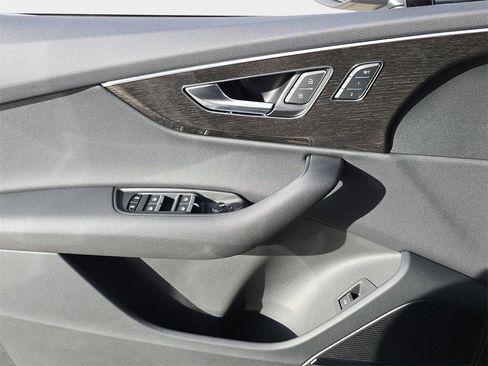 New 2026 Audi Q7 2.0T Premium image 19