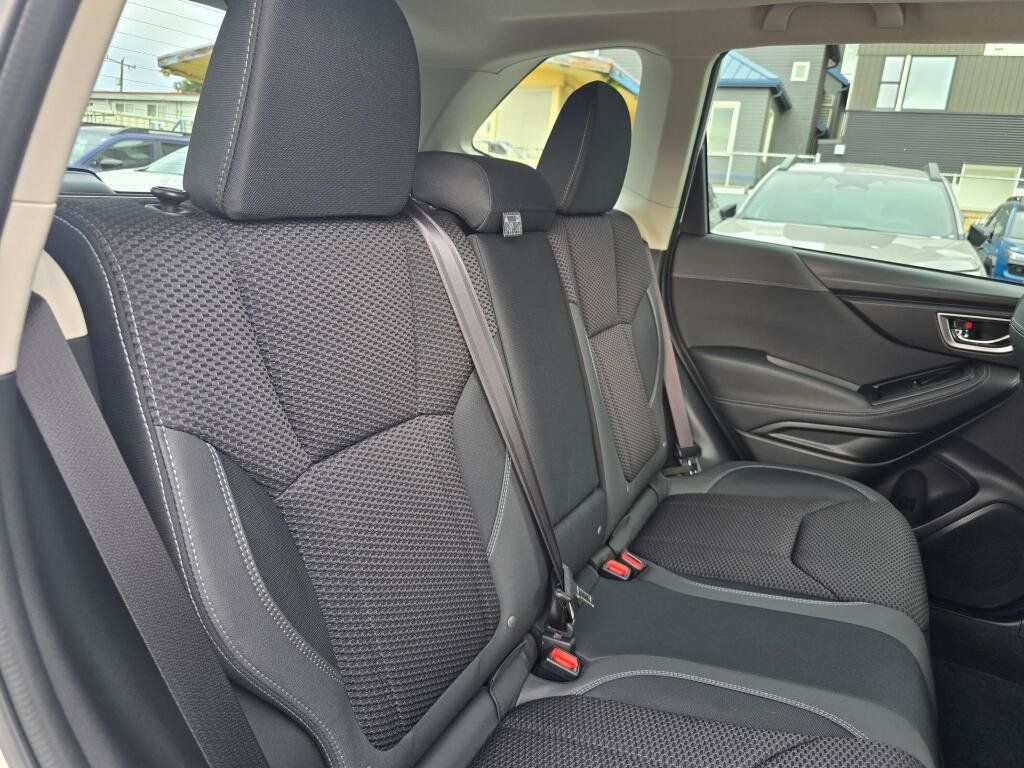 Certified 2023 Subaru Forester Premium AWD/4WD image 15