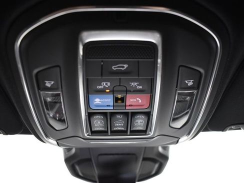 New 2026 Jeep Cherokee Limited image 30