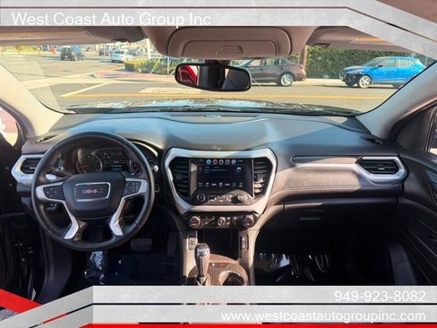 Used 2017 GMC Acadia SLT FWD image 6