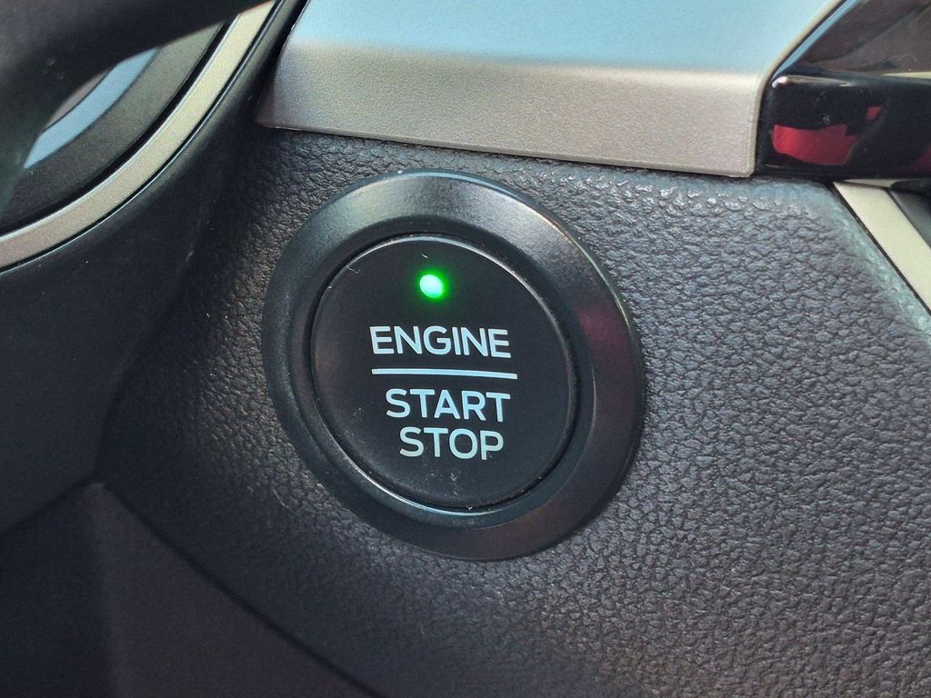 Used 2020 Ford Escape SEL AWD/4WD image 20